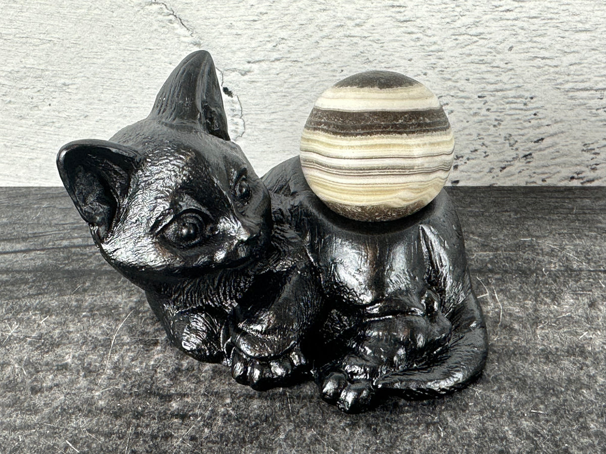 Cat Laying Down (2.75&quot;) Mini Crystal Sphere Stand