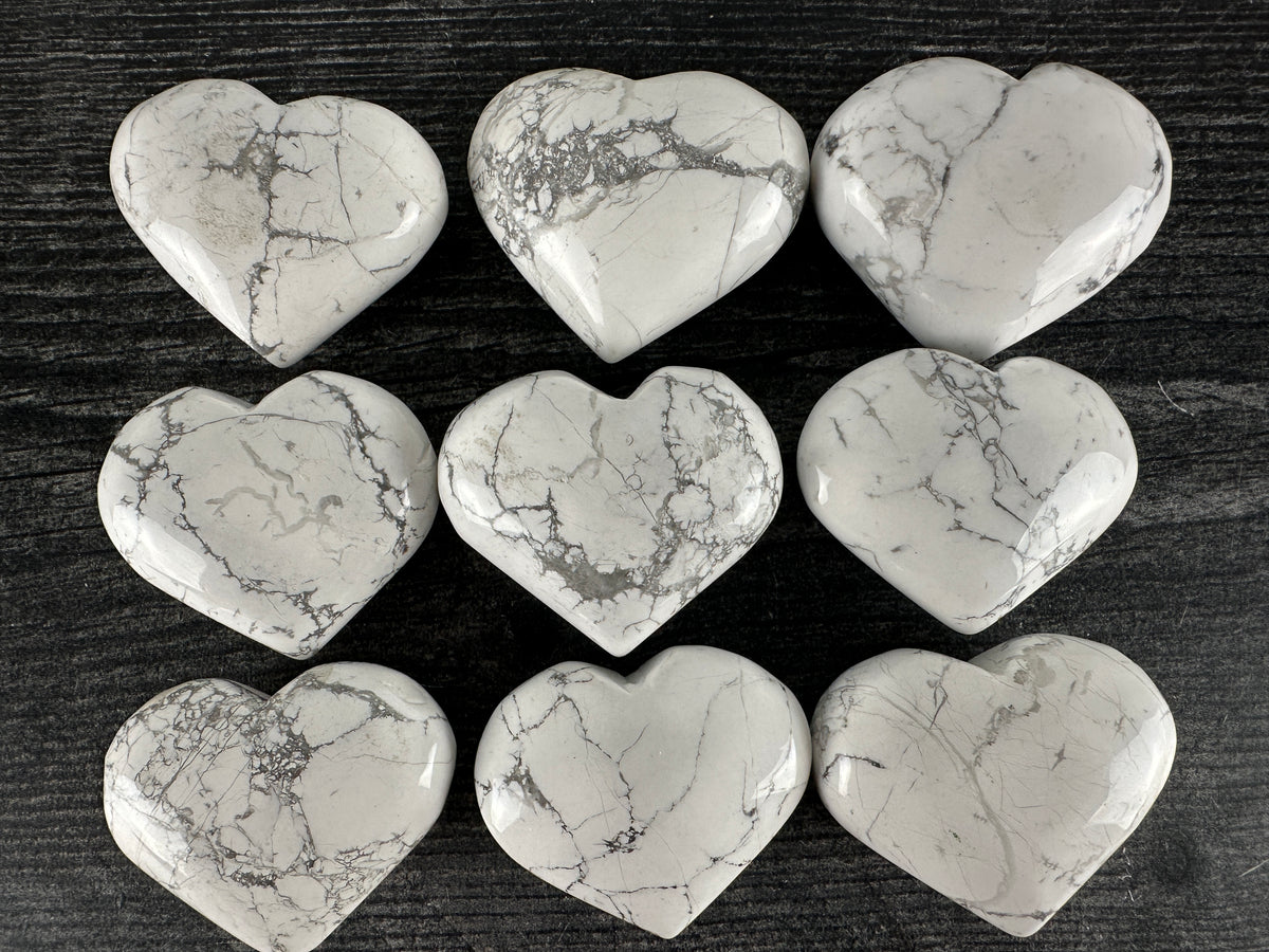 Howlite Heart (Natural Crystal)
