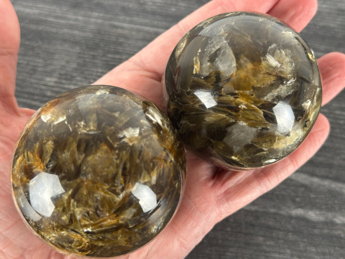 Black &amp; Gold Mica Sphere (Natural Crystal)