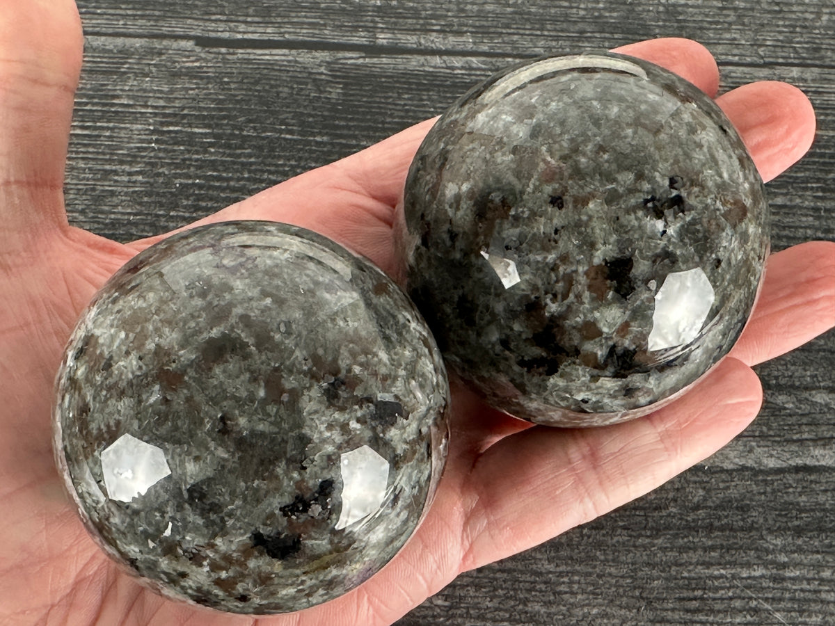 Yooperlite Sphere (Natural Crystal)