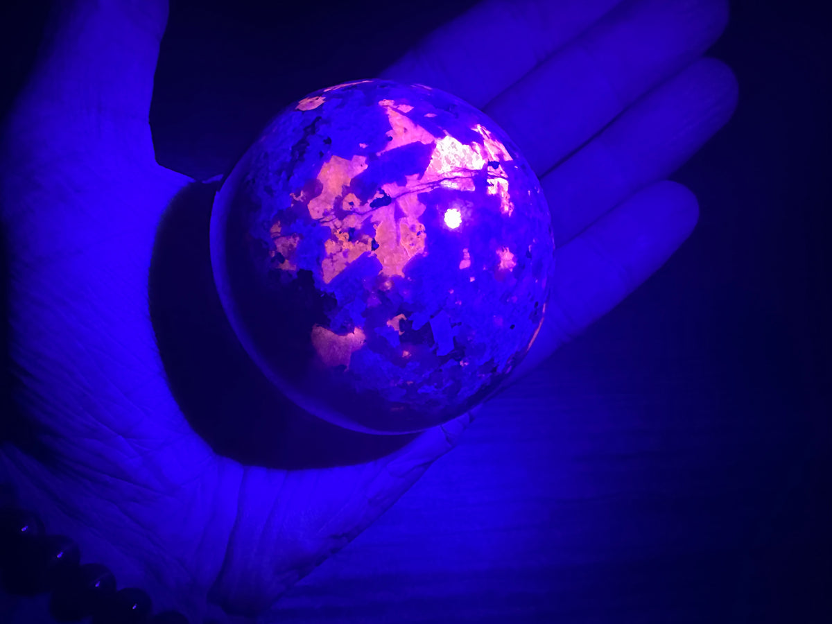 Yooperlite Sphere (Natural Crystal)