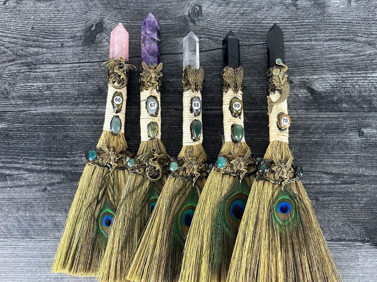 Crystal Magic Broom (14&quot;) Wizard Witch Halloween Wand (Natural Crystal)